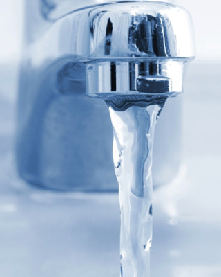 ¿Qué soluciones propone el Estado para los fallos del mercado?